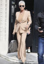 <p>Jamie Lee Curtis leaves Bauer Radio Studios in London on Sept. 30.</p>