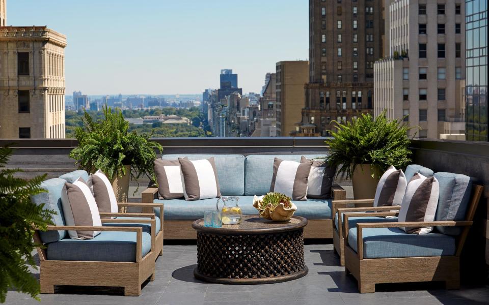 Overlooking Central Park and The Metropolitan Museum of Art, the Peninsula New York's sun terrace is a rooftop sanctuary in the middle of Manhattan - ©2016 PHILLIP ENNIS PRODUCTIONS