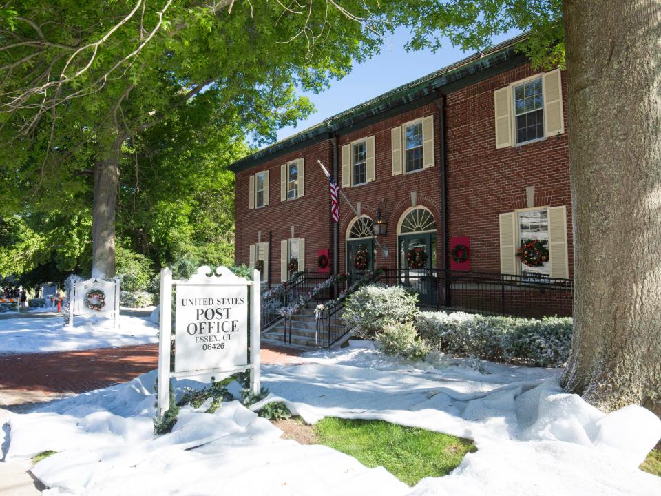 Griswold Inn and post office in Essex Connecticut