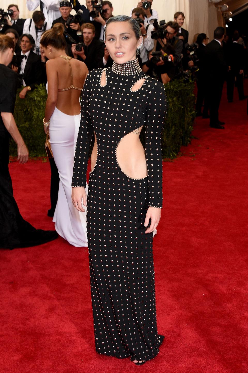 <h1 class="title">Miley Cyrus in Alexander Wang</h1><cite class="credit">Photo: Getty Images</cite>