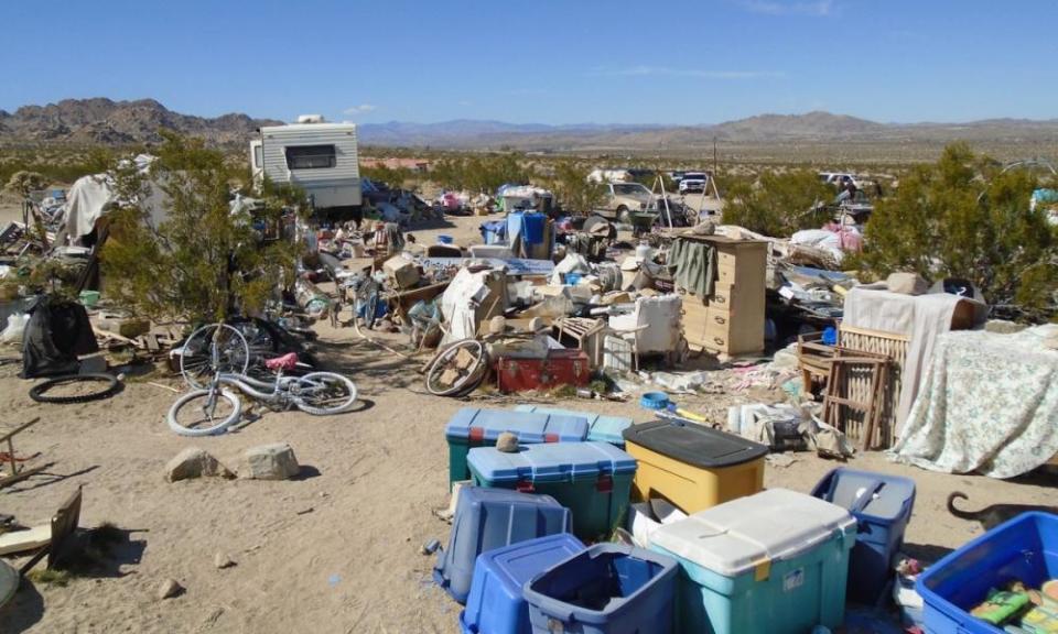 A photograph of the family of five’s home in Joshua Tree, California.