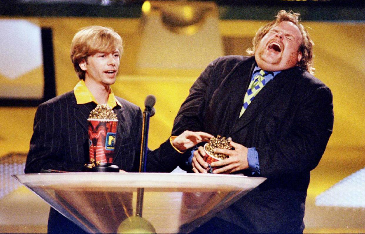 FILE PHOTO 9JUN96 - Actors David Spade (L) and Chris Farley accept the award for Best On-Screen Duo for their roles in the film "Tommy Boy" at the 1996 MTV Movie Awards which were taped at Disney Studios in Burbank, June 9, 1996. Farley was found dead in Chicago December 18, the cause of his death was not immediately known.    FARLEY