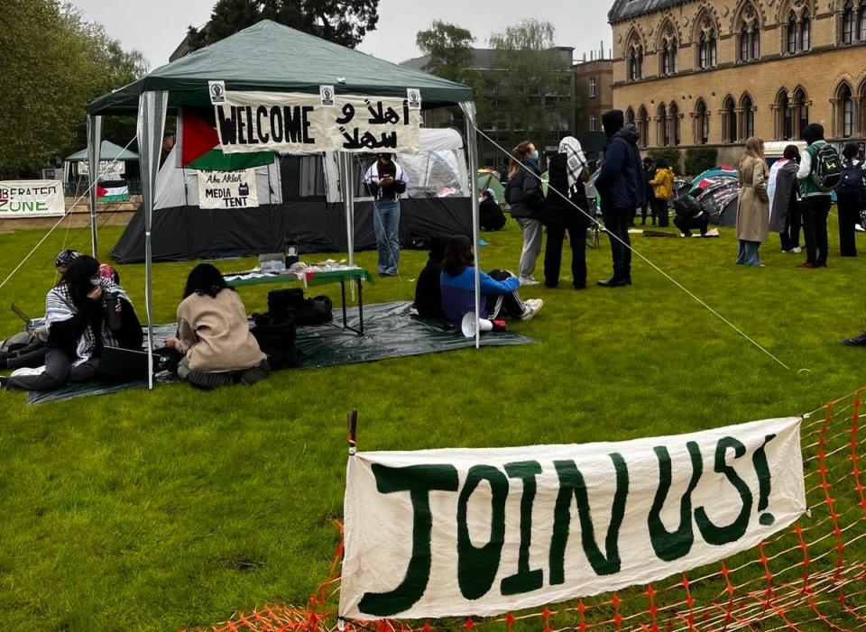 Oxford protestors call for solidarity