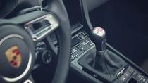 <p>Both a six-speed manual and a seven-speed PDK automatic transmission will be offered, with the manual benefiting from a stubbier gearshift. </p>