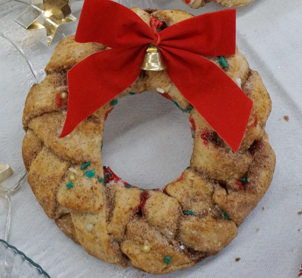 Just Like Nana’s Cinnamon & Sugar Christmas Wreath is made with cinnamon rugelah.