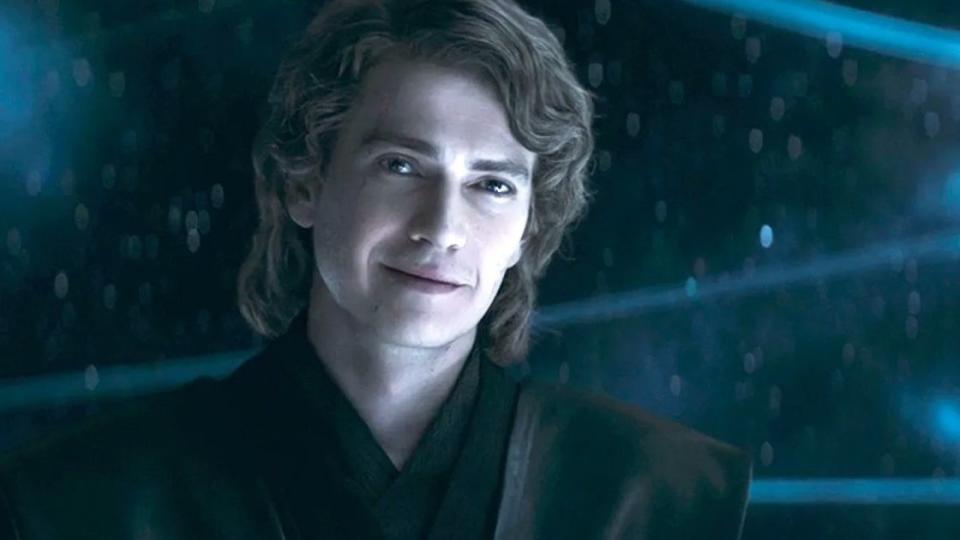 anakin skywalker gives a knowing smile