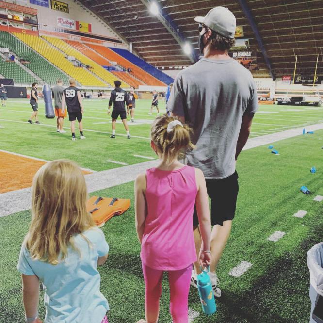 Jared Allen on Teaching 2 Daughters About Self-Confidence