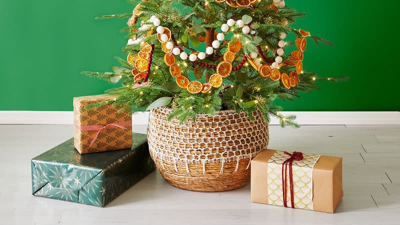 Trend Report: The Christmas Tree Decorating Ideas You'll See Everywhere ...