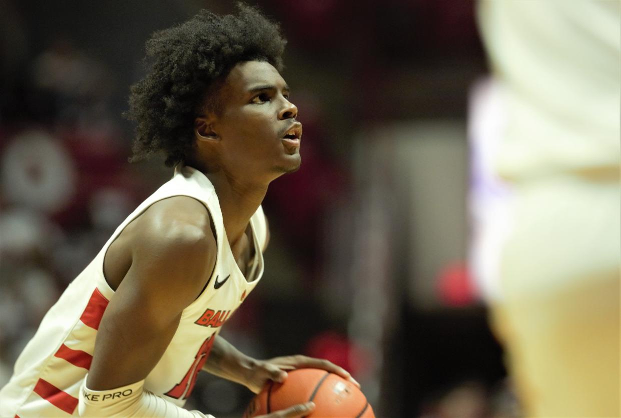 Ball State sophomore guard Jaylin Sellers has the ball during a non-conference game against IU South Bend at Worthen Arena Saturday, Nov. 19, 2022.