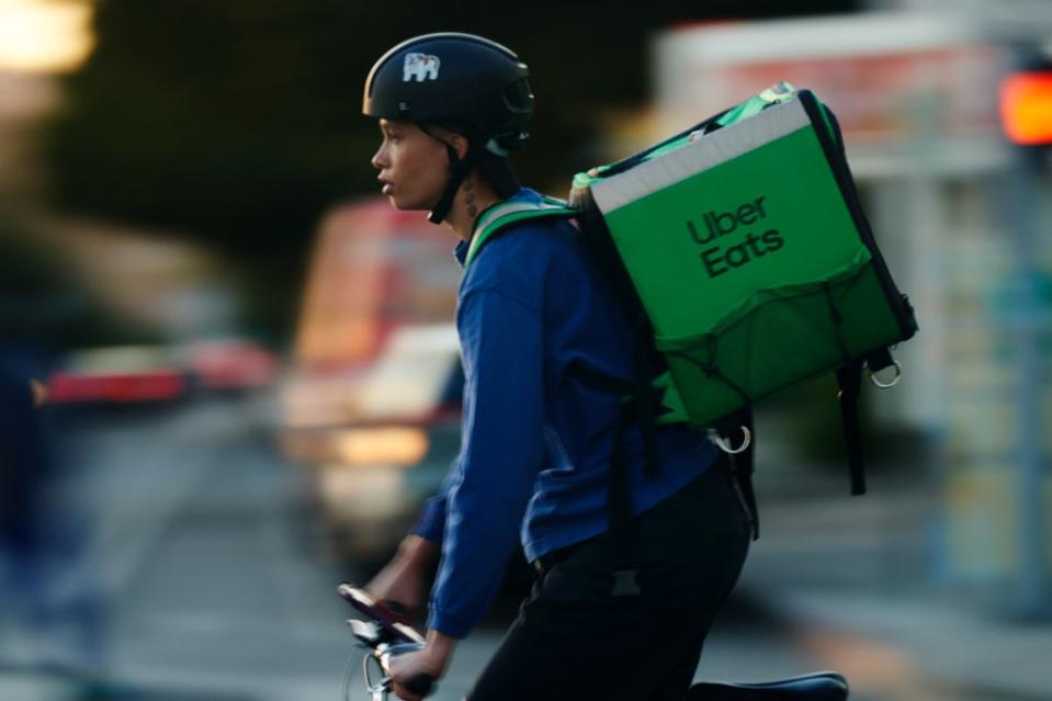 An Uber Eats rider (Uber Eats)