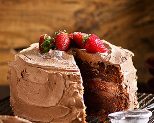 This dessert may look impressive but it requires minimal fuss in the kitchen. We guarantee you’ll love this Easy Chocolate Cake Recipe.