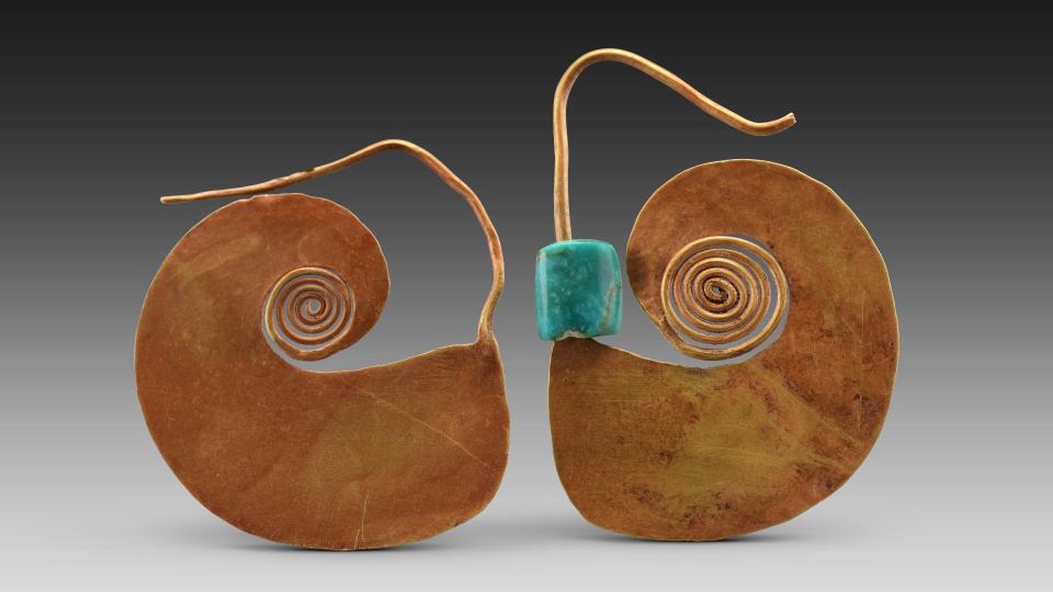 The Zhaigou site is one of the largest ever found from this early period; the grave goods in the 3000-year-old tombs include these earrings made of gold and jade.