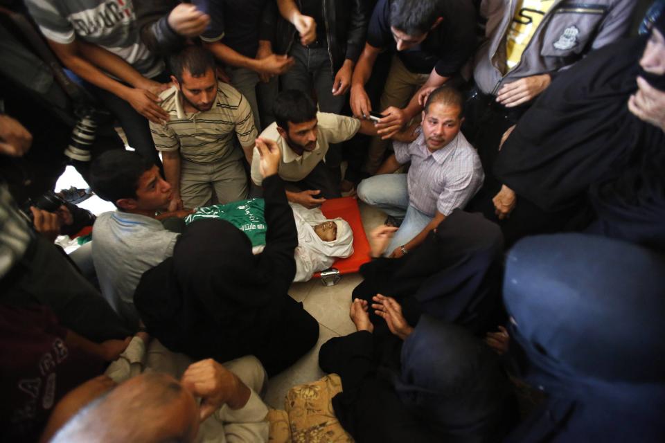 Palestinian militants clash with Israeli military in Gaza