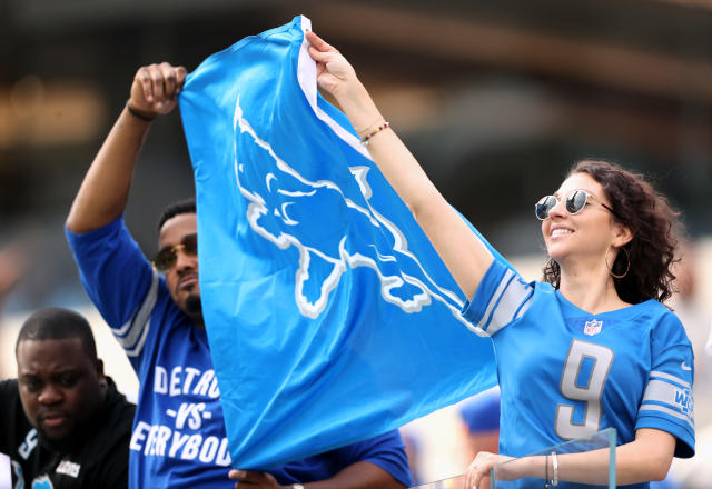 Fan Girl Detroit Lions