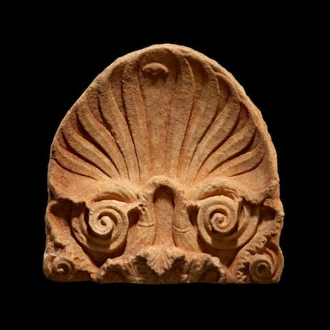 An Attic marble grave stele anthemion finial, c. 4th Century BC - Credit: Courtesy Kallos Gallery 