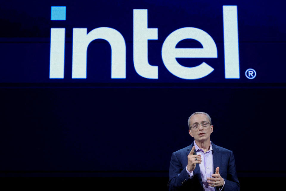 FILE PHOTO: Intel CEO Pat Gelsinger delivers a speech at the COMPUTEX forum in Taipei, Taiwan, June 4, 2024. REUTERS/Ann Wang/File Photo