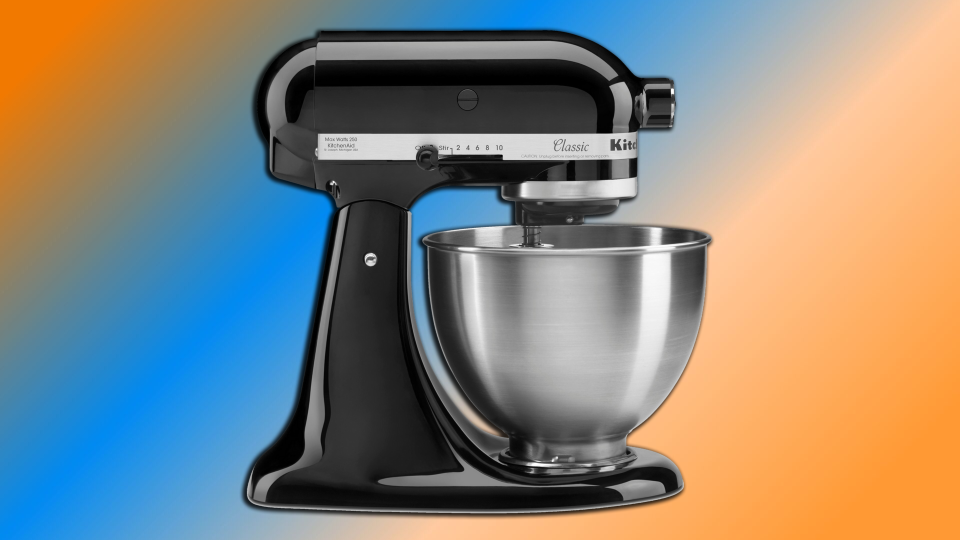 Mix it up with this stand mixer from KitchenAid. Now on sale for $200. (Photo: Amazon/Yahoo Lifestyle)