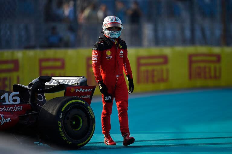 Charles Leclerc no esperaba la llegada de Lewis Hamilton en 2025