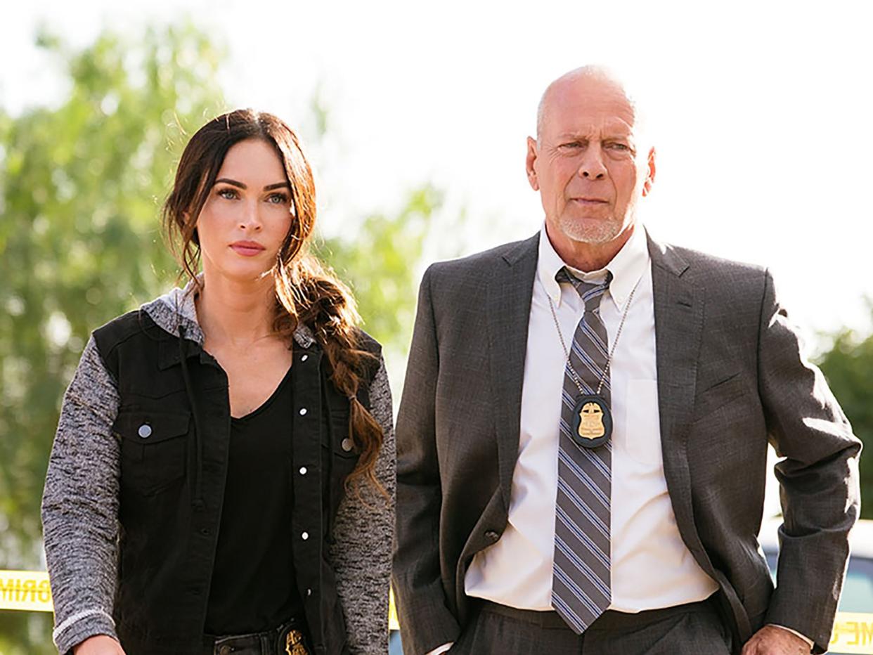 Megan Fox y Bruce Willis en 'Midnight in the Switchgrass' (Lionsgate)