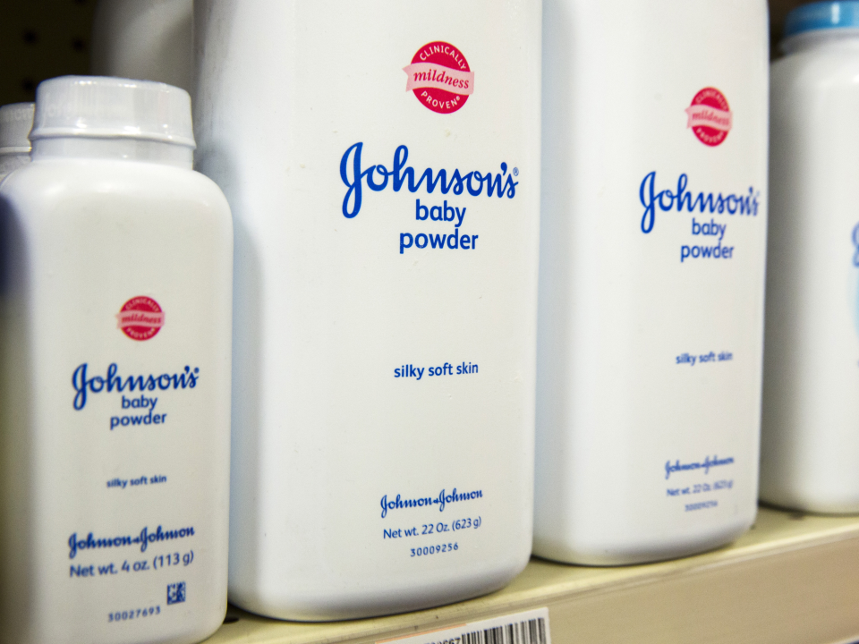 Johnson & Johnson baby powder