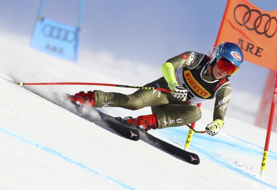 United States' Mikaela Shiffrin competes on her way to win the women's super G at the alpine ski World Championships, in Are, Sweden, Tuesday, Feb. 5, 2019. (AP Photo/Alessandro Trovati)