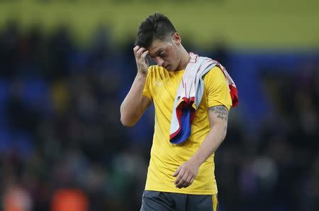 Britain Football Soccer - Crystal Palace v Arsenal - Premier League - Selhurst Park - 10/4/17 Arsenal's Mesut Ozil looks dejected after the match Action Images via Reuters / Matthew Childs Livepic