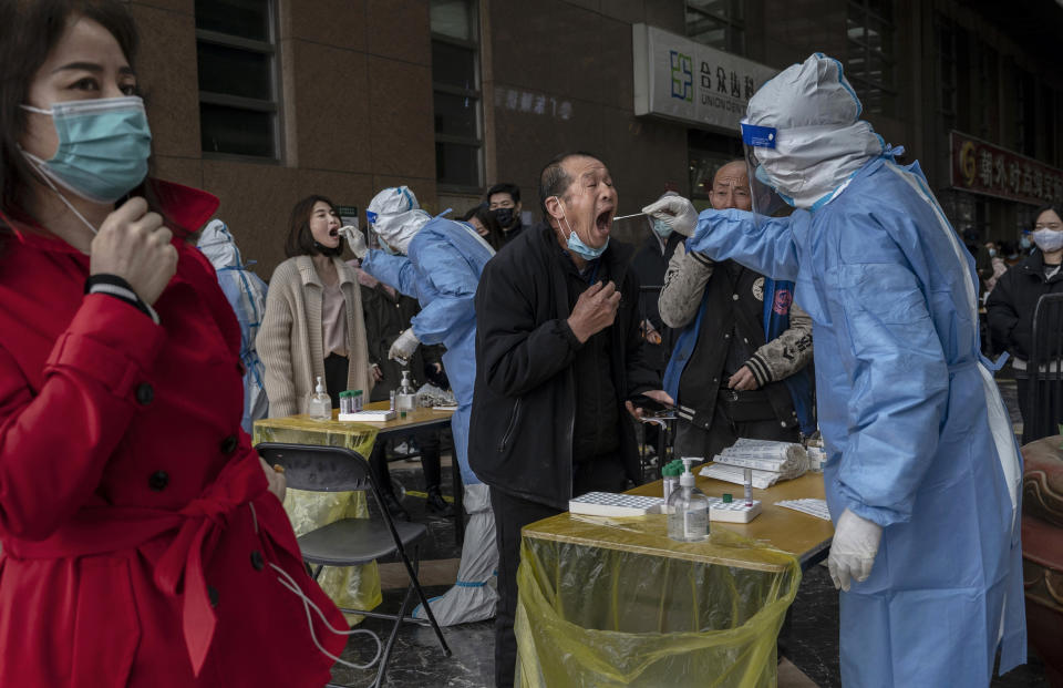 Image: China Steps Up Measures To Control COVID Outbreaks (Kevin Frayer / Getty Images)