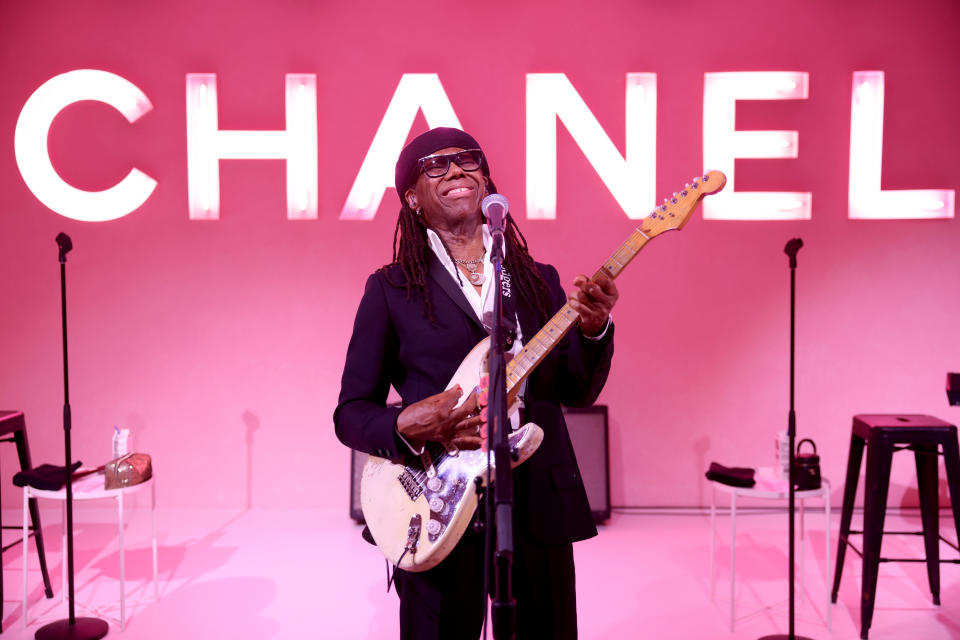 MIAMI BEACH, FLORIDA - NOVEMBER 04: Nile Rodgers performs onstage during the CHANEL Cruise 2022/23 Collection in Miami after party at Faena Beach on November 04, 2022 in Miami Beach, Florida. (Photo by Alexander Tamargo/WireImage)