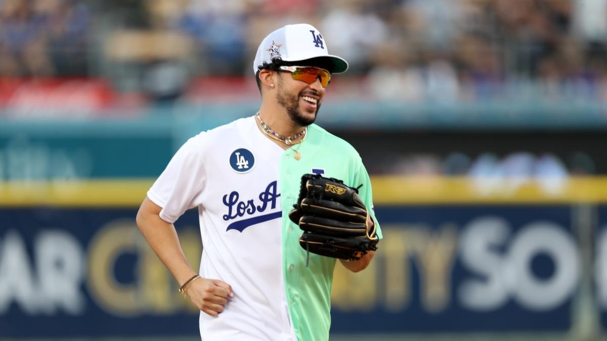 Bad Bunny es ovacionado durante un partido de softball en el All-Star, Gente, Entretenimiento