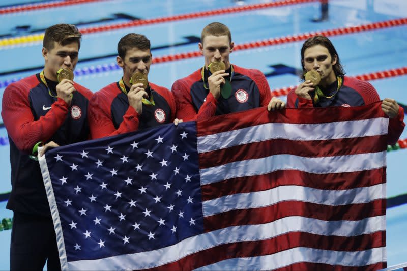 「飛魚」費爾普斯（Michael Phelps）13日在里約奧運男子400公尺混合式接力幫助美國隊封王，拿下個人本屆奧運第5面金牌、歷屆奧運第23面金牌。（AP）