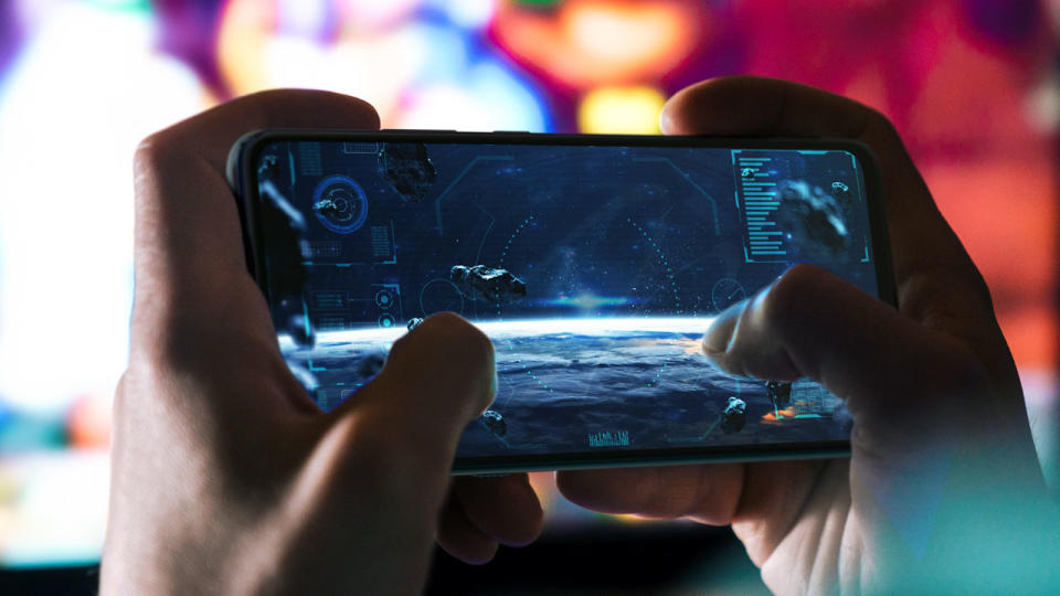 Los celulares pueden correr videojuegos potentes sin necesidad de controladores externos.