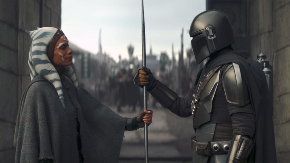 Rosario Dawson and Pedro Pascal in The Mandalorian.