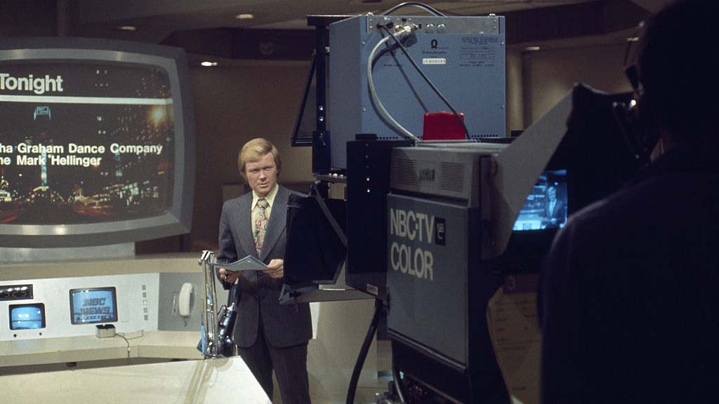  Chuck Scarborough of WNBC on-air in 1974. 