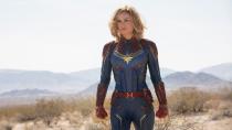 2019 war Zeit für neue Heldinnen: Mit Captain Marvel (Brie Larson) durfte im gleichnamigen Film erstmals im MCU eine Frau antreten, um die Menschheit zu retten. Chronologisch siedelt sich der Film allerdings deutlich weiter vorne an. Mitte der 90er-Jahre muss sich die Titelheldin gegen lästige Widersacher ebenso wie gegen Machismo erwehren. (Bild: Walt Disney Studios Motion Pictures Germany)