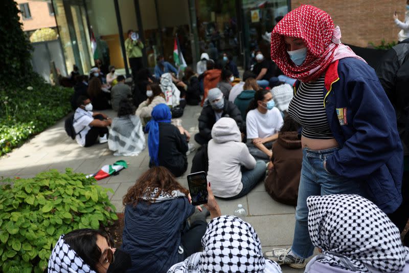 Students protest in support of Palestinians in Gaza at Oxford University