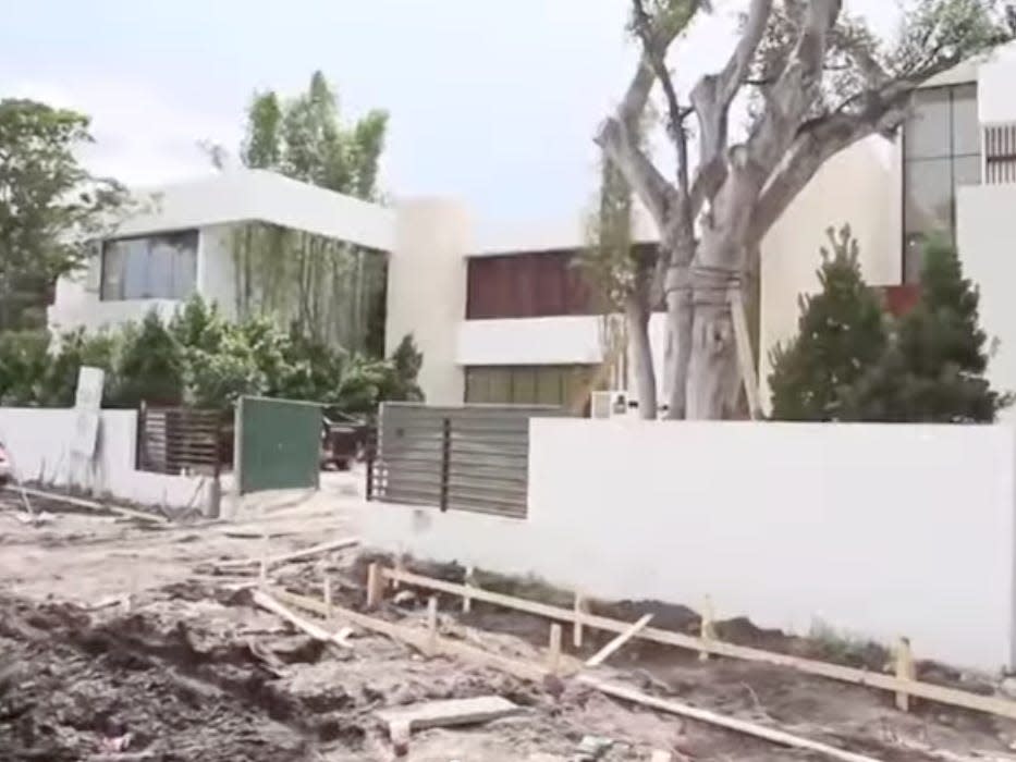 Alex Rodriguez mansion construction