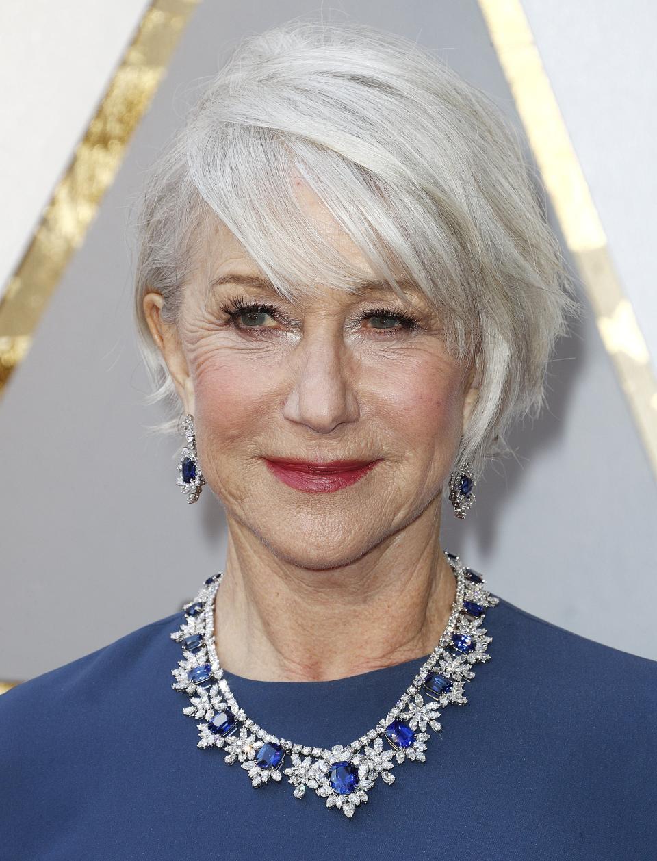 MCX214. Hollywood (United States), 05/03/2018.- Helen Mirren arrives for the 90th annual Academy Awards ceremony at the Dolby Theatre in Hollywood, California, USA, 04 March 2018. The Oscars are presented for outstanding individual or collective efforts in 24 categories in filmmaking. (Estados Unidos) EFE/EPA/MIKE NELSON