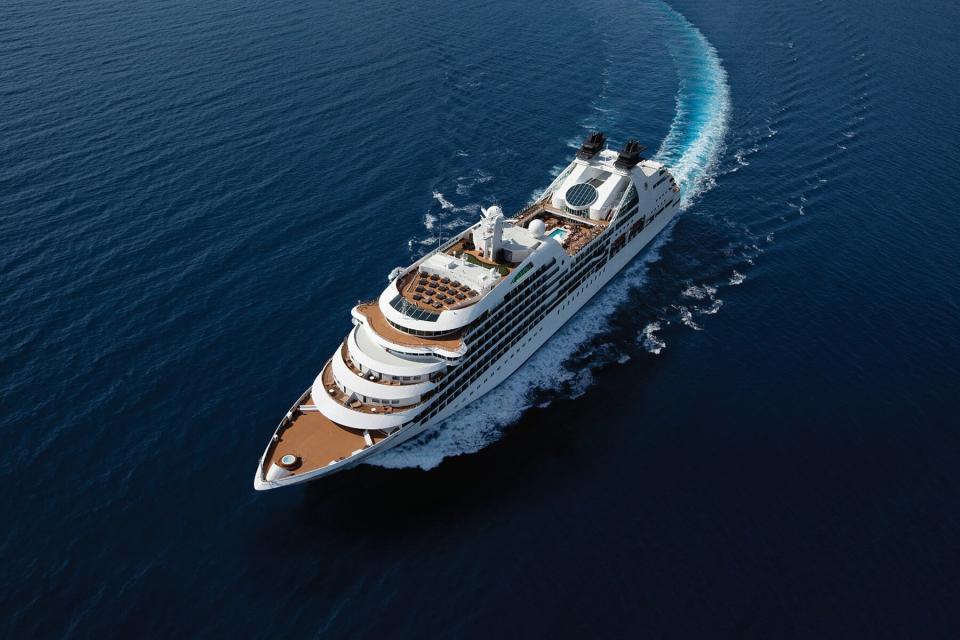 Aerial view of Seabourn Quest