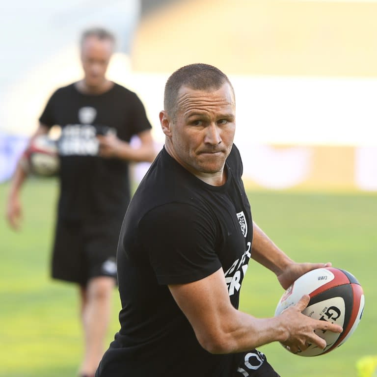 Matt Giteau said the Wallabies could give the world champion All Blacks a run for their money this season