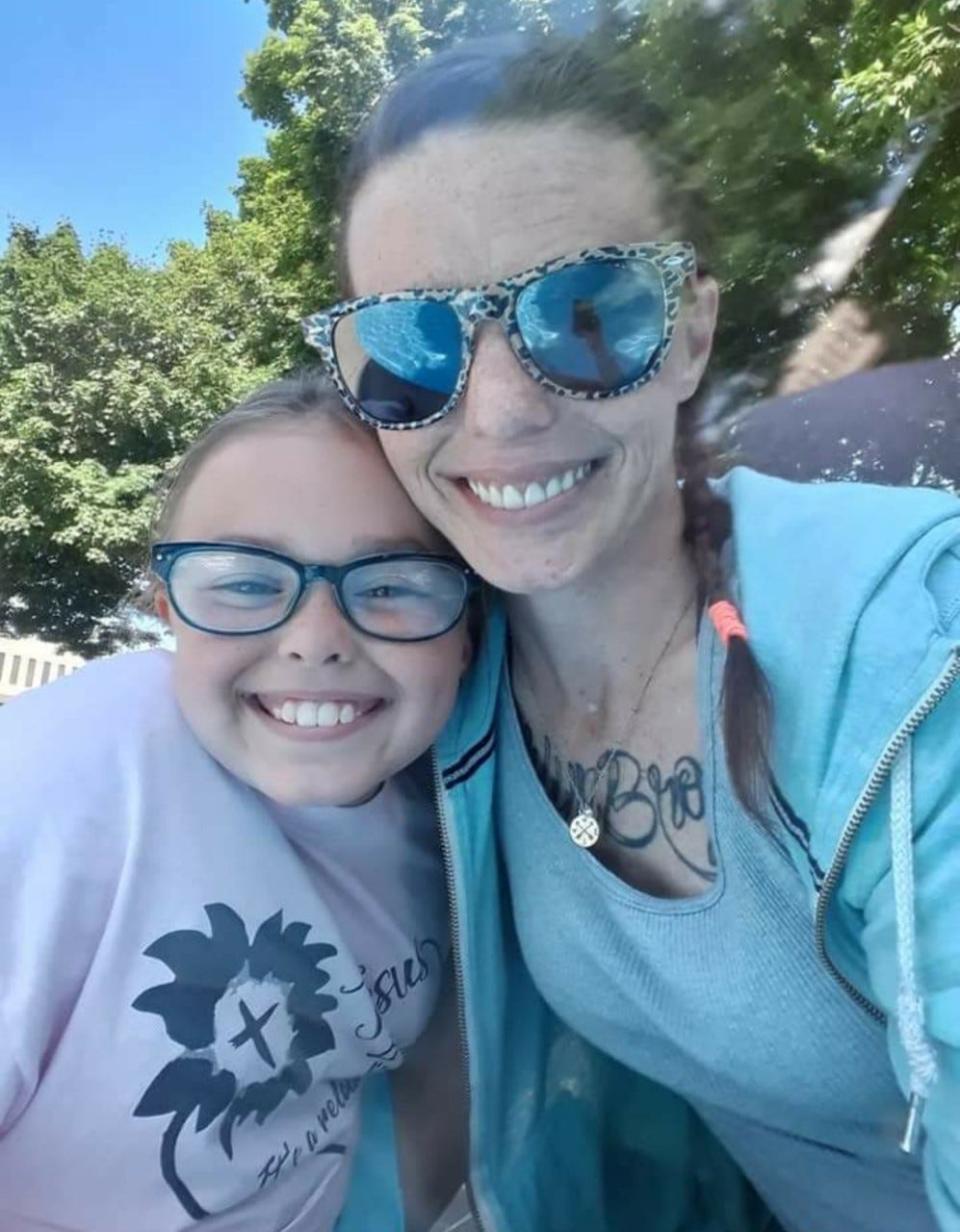 Rachael Feazell with her daughter, Ashlyn