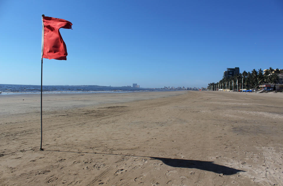 MUMBAI, INDIA - 2020/03/19: View of a deserted Juhu beach amid Coronavirus fears in Mumbai. Indias Health Ministry recorded a total of 283 infections, 5 death and 23 recovered since the beginning of the outbreak. (Photo by Rudhransh Sharma/SOPA Images/LightRocket via Getty Images)