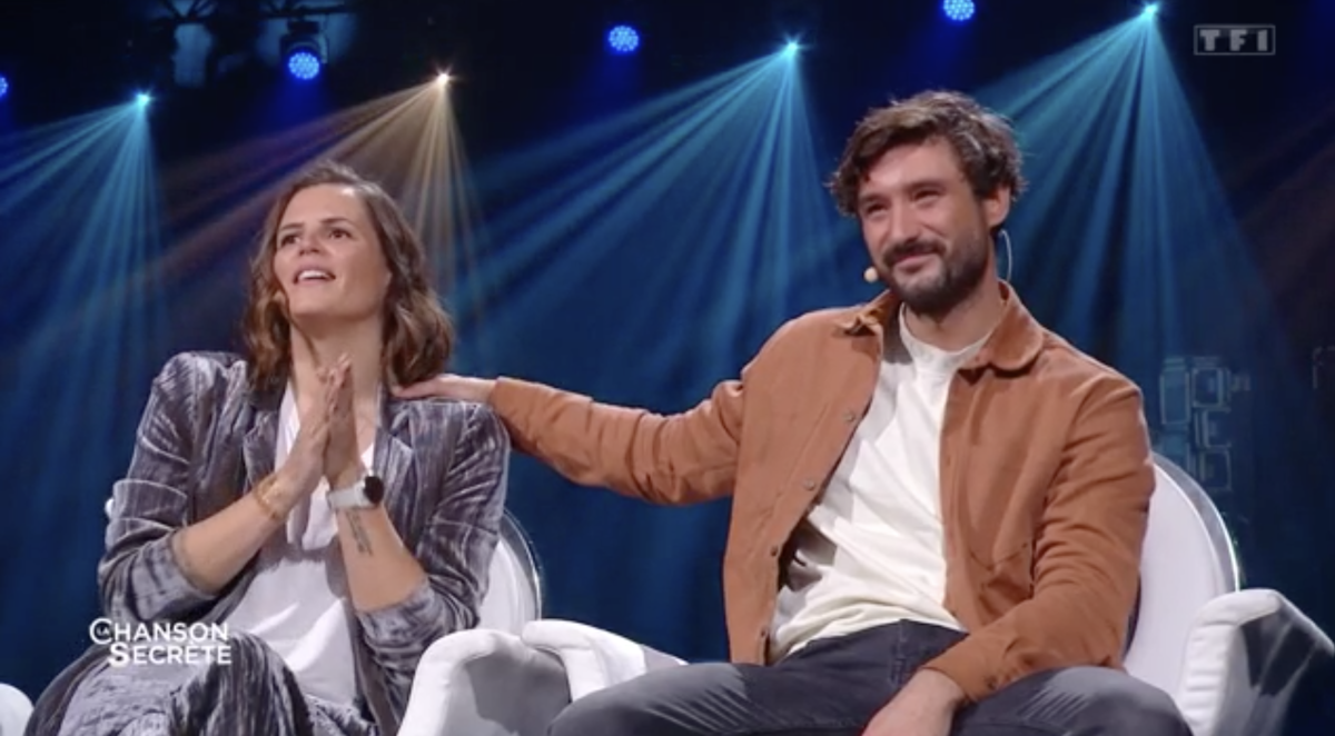 Secret Song – Sequence met Laure Manaudou en Jérémy Frérot wakkert het web aan