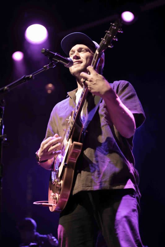 Phillip Phillips performs at El Rey Theatre on Nov. 02, 2023, in Los Angeles.<p>Corine Solberg/Getty Images</p>