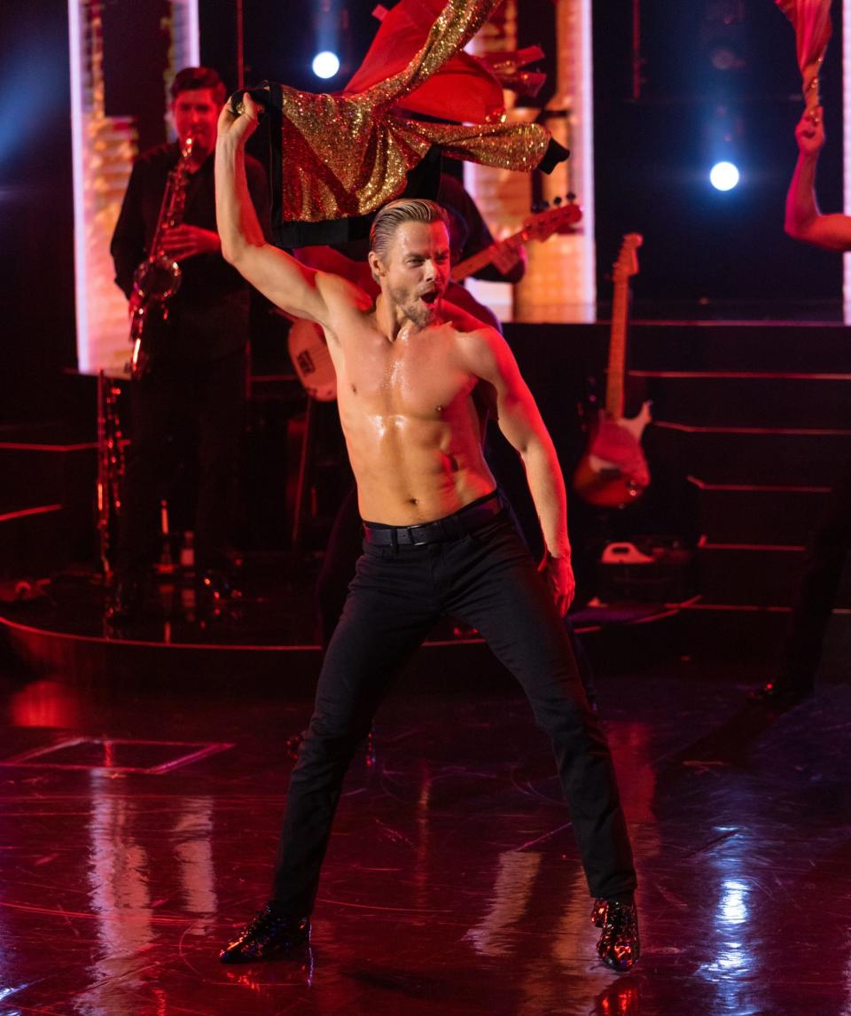 <p>Derek Hough shows off his toned physique on Sept. 22 as he opens his new residency show, <em>Derek Hough: No Limit, </em>at The Venetian Resort in Las Vegas. </p>