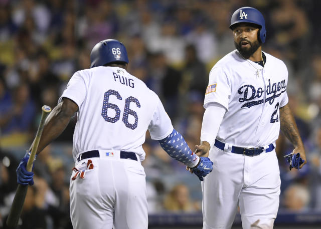 Yasiel Puig takes love of 'Dodger Blue' to whole new level