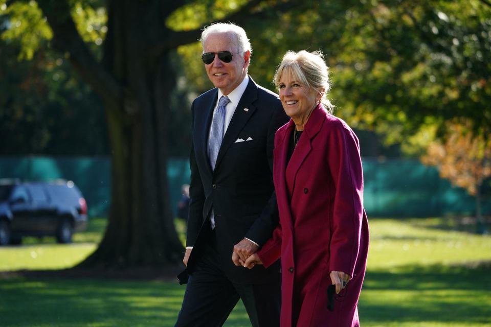 us president joe biden and first lady jill biden walk across the south lawn upon return to the white house in washington, dc on november 8, 2021 biden returned to washington, dc after spending the weekend in rehoboth, delaware photo by mandel ngan afp photo by mandel nganafp via getty images