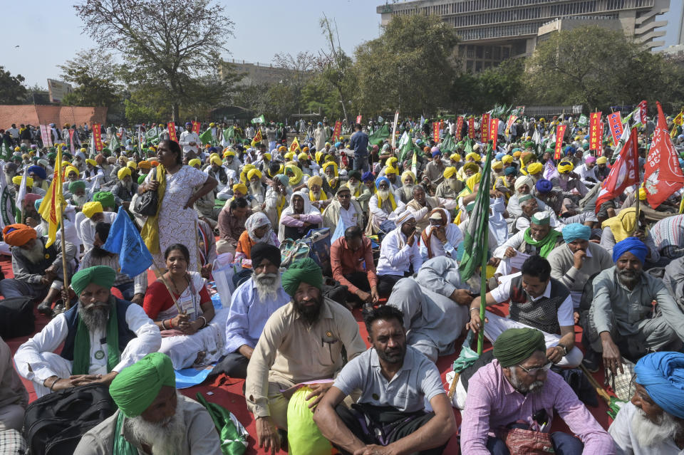 Indian farmers who have been protesting to demand guaranteed crop prices gather at Ramlila ground in New Delhi, India, Thursday, March 14, 2024. (AP Photo)