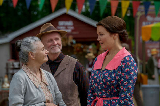 From left, Rebecca Coon as Grandma Walton, Alpha Trivette as Grandpa Walton, and Bellamy Young as Olivia Walton<p>Chris Reel / The CW</p>