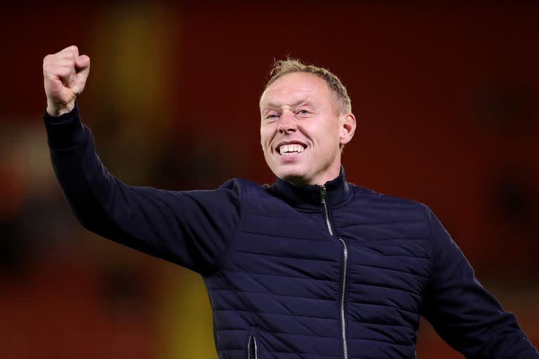 El hacedor, Steve Cooper, un técnico cuyo mayor éxito había sido ganar un Mundial sub17 con la selección inglesa