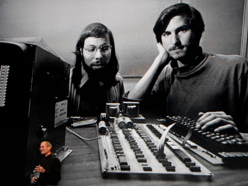 Isaacson sagte, dass Steve Jobs (links) bei Apple die Rolle des Alphamännchens übernahm und seinen Mitbegründer Steve Wozniak (rechts) an den Rand drängte. - Copyright: Kimberly White/Reuters